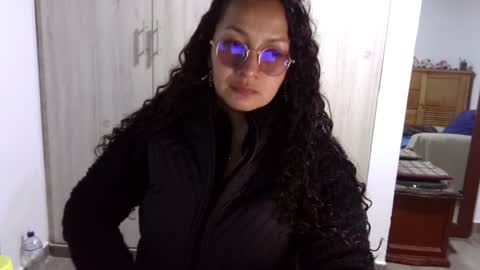  Khawit  online show from December 31, 2024, 1:41 pm