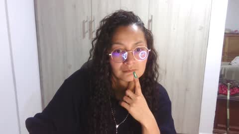  Khawit  online show from February 1, 2025, 3:30 am