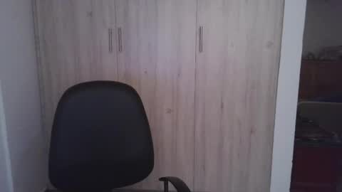  Khawit  online show from February 21, 2025, 5:53 pm