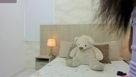 Snapshot of kaya_taraji chatting on October 17, 2025, 11:24 am online show from October 17, 2025, 11:24 am