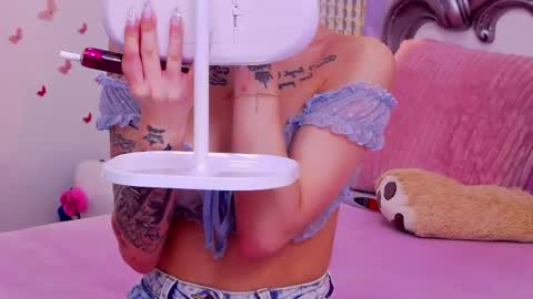 Kaya Belle online show from April 19, 2026, 4:45 am