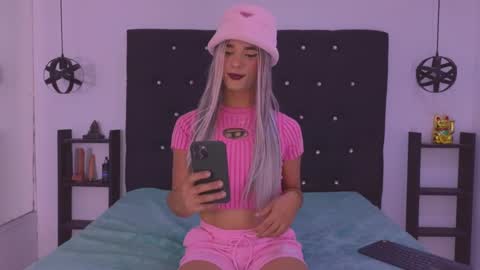 Cattleya stone online show from February 2, 2025, 4:48 am