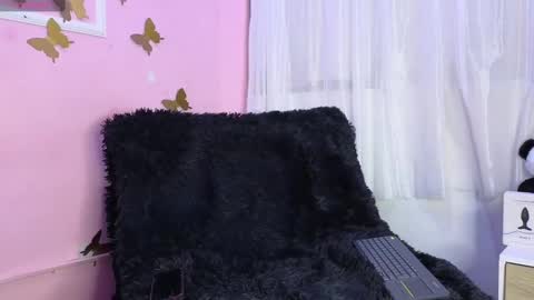 Cattleya stone online show from February 15, 2025, 11:50 am