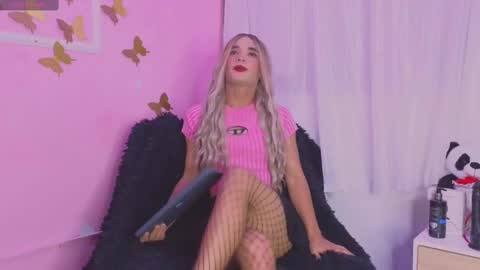 Cattleya stone online show from February 15, 2025, 8:01 pm