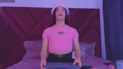 Cattleya stone online show from October 4, 2025, 10:02 am