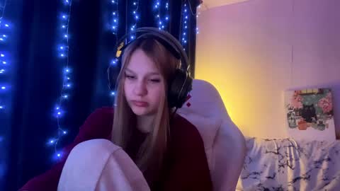Snapshot of kayceefroehner chatting on May 13, 2026, 7:00 pm Amia online show from May 13, 2026, 7:00 pm