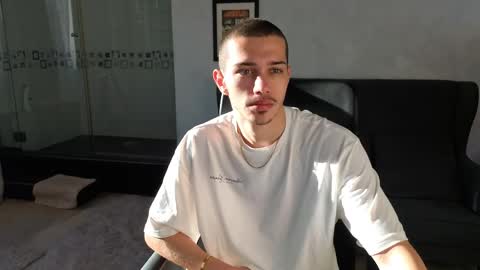 KaydenDrew online show from April 21, 2026, 4:41 am