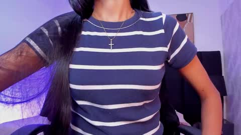 Kayla  online show from October 5, 2025, 11:30 am