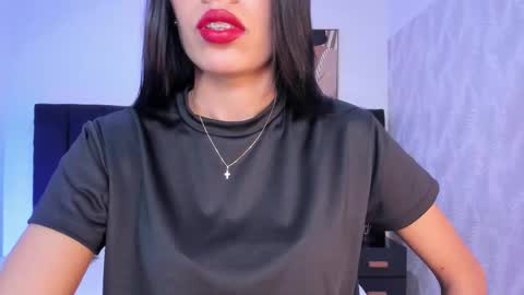 Kayla  online show from December 15, 2025, 11:36 am