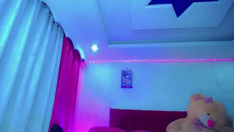 kayla_sexx online show from February 19, 2026, 2:07 am
