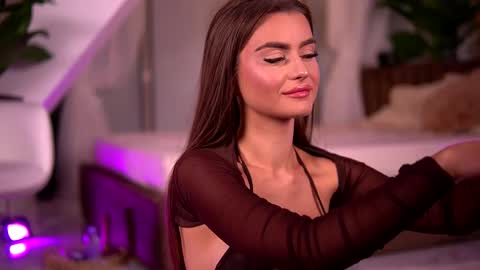 kaylabray online show from September 17, 2025, 3:41 am