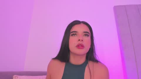 Snapshot of kaylarossi chatting on December 16, 2024, 12:59 am Kayla online show from December 16, 2024, 12:59 am