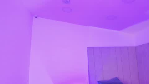 Snapshot of kaylarossi chatting on February 27, 2025, 1:05 am Kayla online show from February 27, 2025, 1:05 am