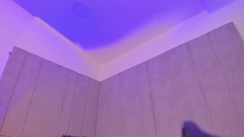 Snapshot of kaylarossi chatting on December 1, 2025, 7:08 pm Kayla online show from December 1, 2025, 7:08 pm