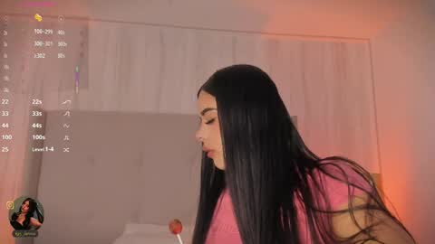 Kayla online show from April 21, 2026, 7:17 pm