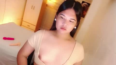 Y O U R        F U T U R E       K A Y L E E  online show from September 27, 2025, 3:00 am