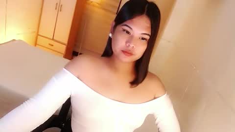 Y O U R        F U T U R E       K A Y L E E  online show from October 8, 2025, 6:49 pm