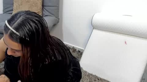 Kaylee Scott online show from October 1, 2025, 6:47 pm