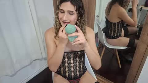 Snapshot of kayleesims_ chatting on June 4, 2026, 3:12 am Kaylee Sims online show from June 4, 2026, 3:12 am