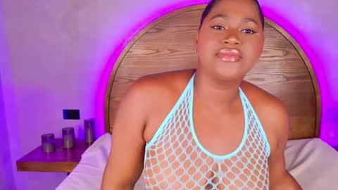  KAYLIE  online show from April 21, 2026, 10:23 pm