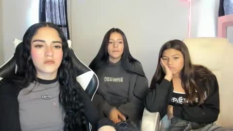 kaylie online show from February 12, 2025, 9:33 pm