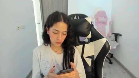 Snapshot of kaylie_xxx chatting on January 10, 2026, 1:35 pm kaylie online show from January 10, 2026, 1:35 pm