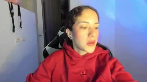 Snapshot of kaylie_xxx chatting on February 23, 2026, 11:07 am kaylie online show from February 23, 2026, 11:07 am