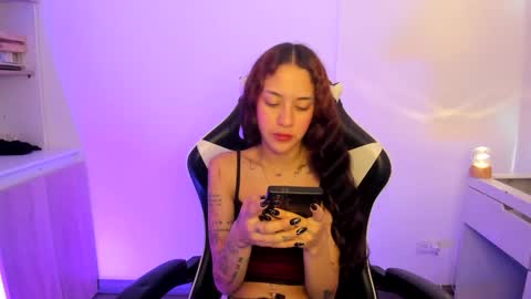 Snapshot of kaylie_xxx chatting on May 20, 2026, 12:11 pm kaylie online show from May 20, 2026, 12:11 pm