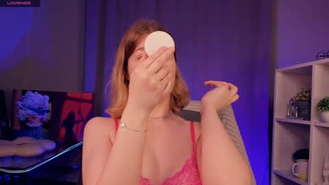 Hi Im Arina 3 online show from November 5, 2025, 6:35 am