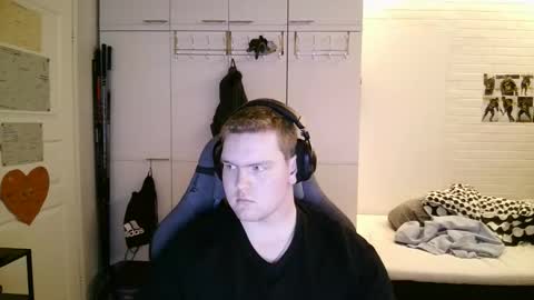 Aatu online show from January 16, 2026, 12:42 pm