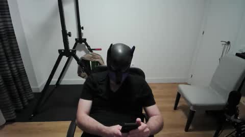 Neon online show from March 20, 2026, 6:02 pm