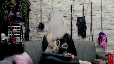 Miss Kazia online show from October 6, 2025, 11:24 pm