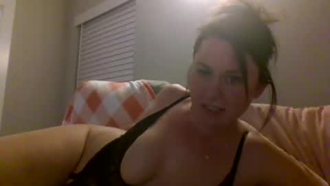 Kbaby online show from October 22, 2025, 3:40 am