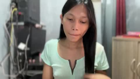 Its me Cora online show from December 17, 2025, 4:18 am