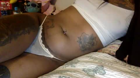 KCupCakes online show from February 6, 2026, 10:02 pm