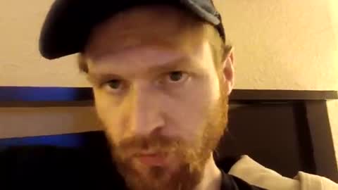 Snapshot of kdogluke chatting on December 3, 2025, 10:46 am kdogluke online show from December 3, 2025, 10:46 am