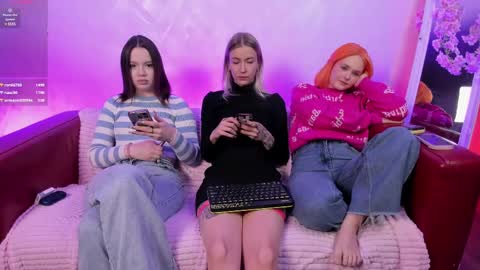 Seb Polly Roxy Jonny online show from March 4, 2025, 2:53 pm