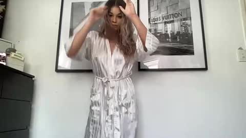 Keelie xx online show from March 3, 2025, 11:24 pm