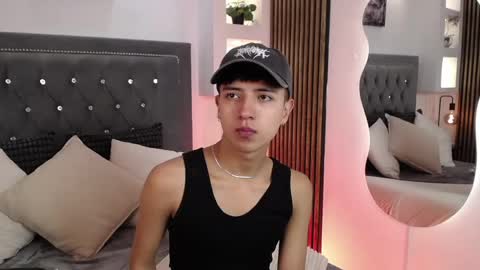 nico online show from April 21, 2026, 12:44 pm