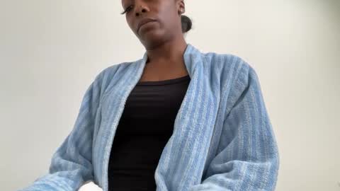 Keephimcum69me online show from December 3, 2025, 3:32 pm