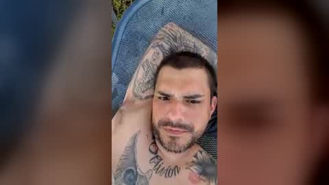 Snapshot of keepitmoistl3vr chatting on June 27, 2026, 4:23 pm keepitmoistl3vr online show from June 27, 2026, 4:23 pm