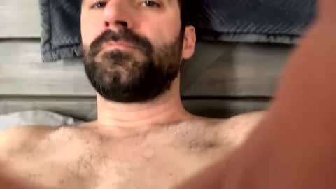 keepquietj online show from February 8, 2025, 9:57 pm