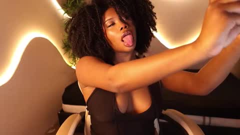 Kehlannis online show from September 25, 2025, 8:45 pm