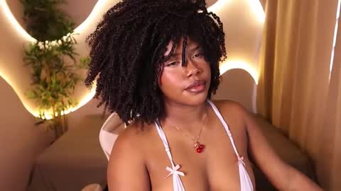 Kehlannis online show from October 8, 2025, 8:17 pm