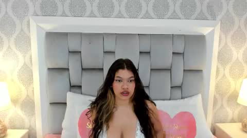 Snapshot of keiira_fox chatting on January 13, 2026, 11:15 am Keiira Fox online show from January 13, 2026, 11:15 am