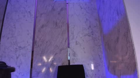 Keila  online show from November 12, 2025, 2:06 pm