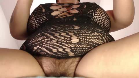 Angela online show from October 23, 2025, 7:56 pm