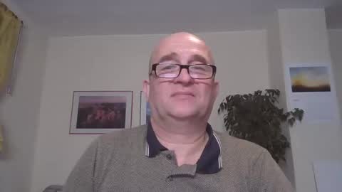 keilie1 online show from December 31, 2024, 8:23 pm