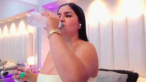 Keily Ross online show from June 17, 2026, 7:48 pm
