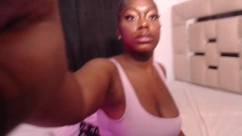 Snapshot of keilysofia chatting on January 26, 2025, 2:14 am Keili online show from January 26, 2025, 2:14 am